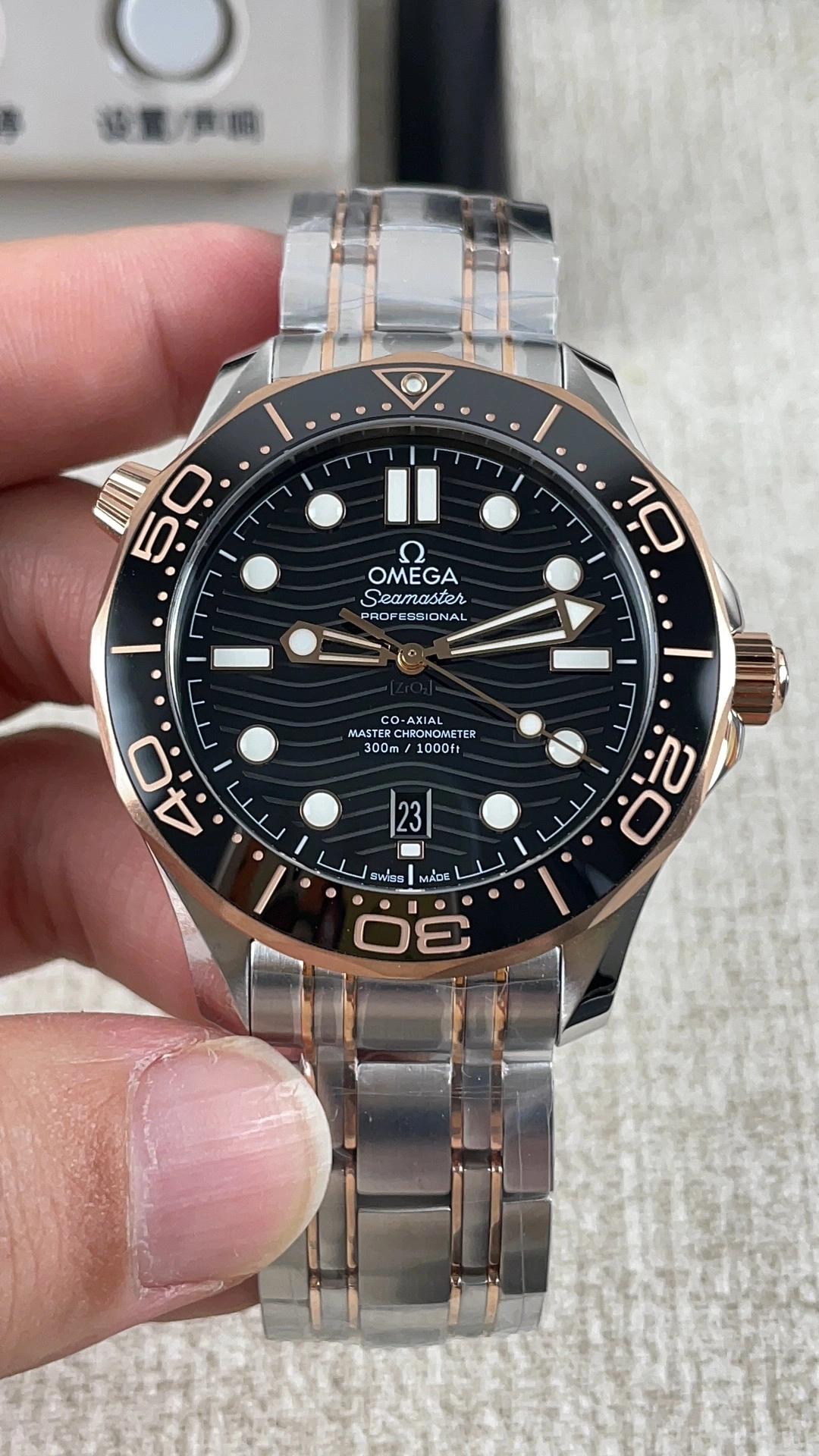 UrbanStyle CBD Factory Omega Seamaster Diver 300M 42mm Two-Tone 18K Sedna Gold Black Wave Dial (210.20.42.20.01.001) 1:1 Super Clone – DD8800 Movement 281